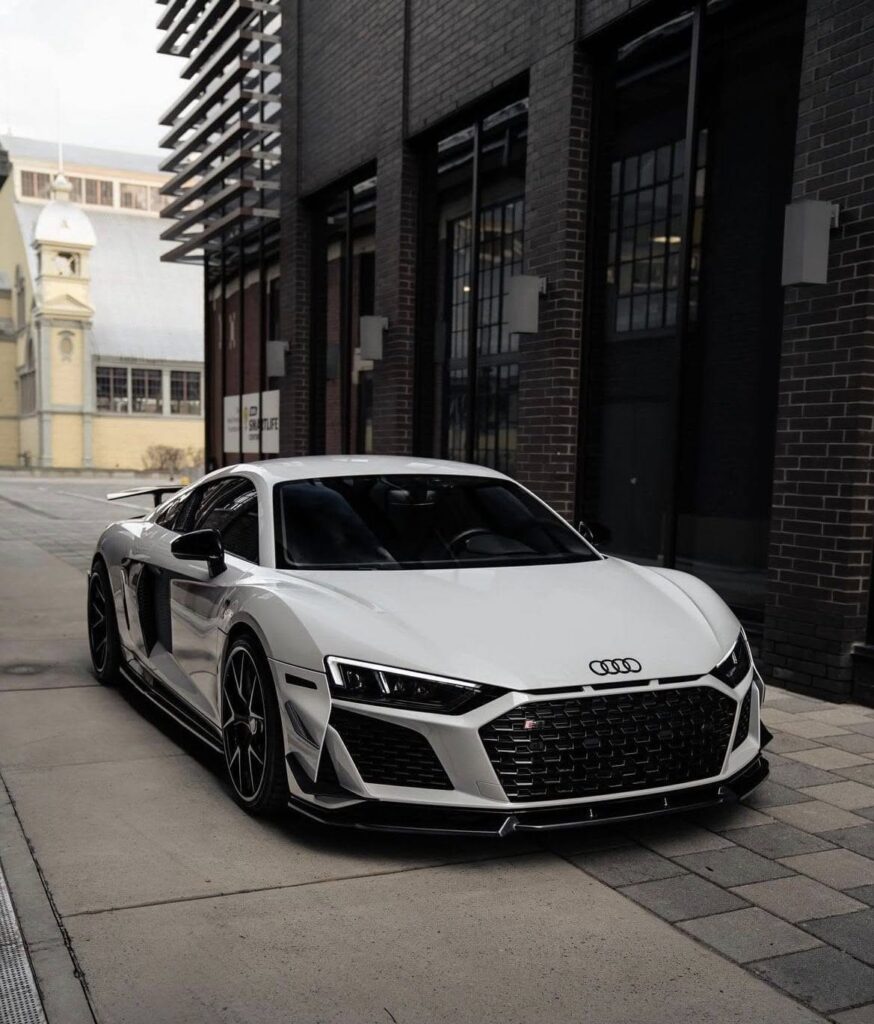 Audi R8